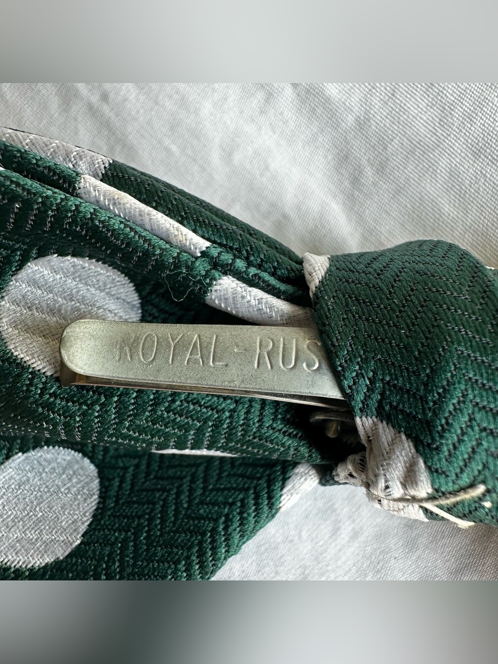 Vintage Royal Rust Resistant Bow Tie Green White Polka Dots - Picture 4 of 8